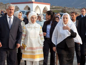 Emine Erdoğandan Adada anlamlı ziyaret