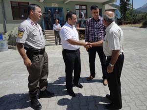 Derebucak kaymakamı sorunları dinledi