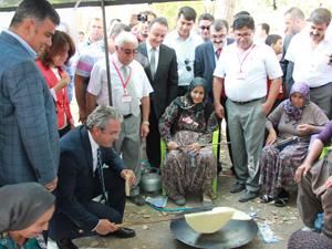 Bedik Türkmenleri Konyadaki şenlikte buluştu