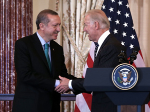 Biden, Erdoğandan ısrarla istedi