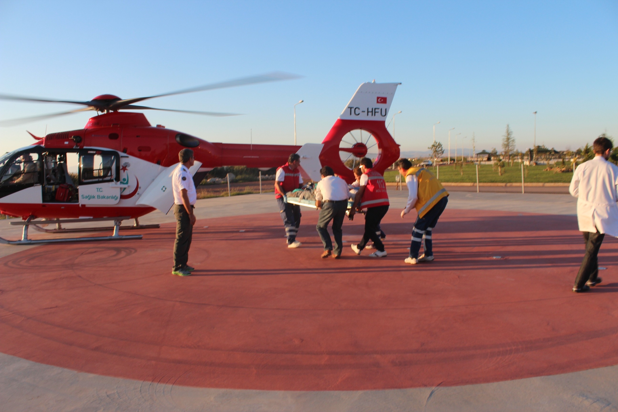 Hava ambulansı inşaat işçisi için havalandı