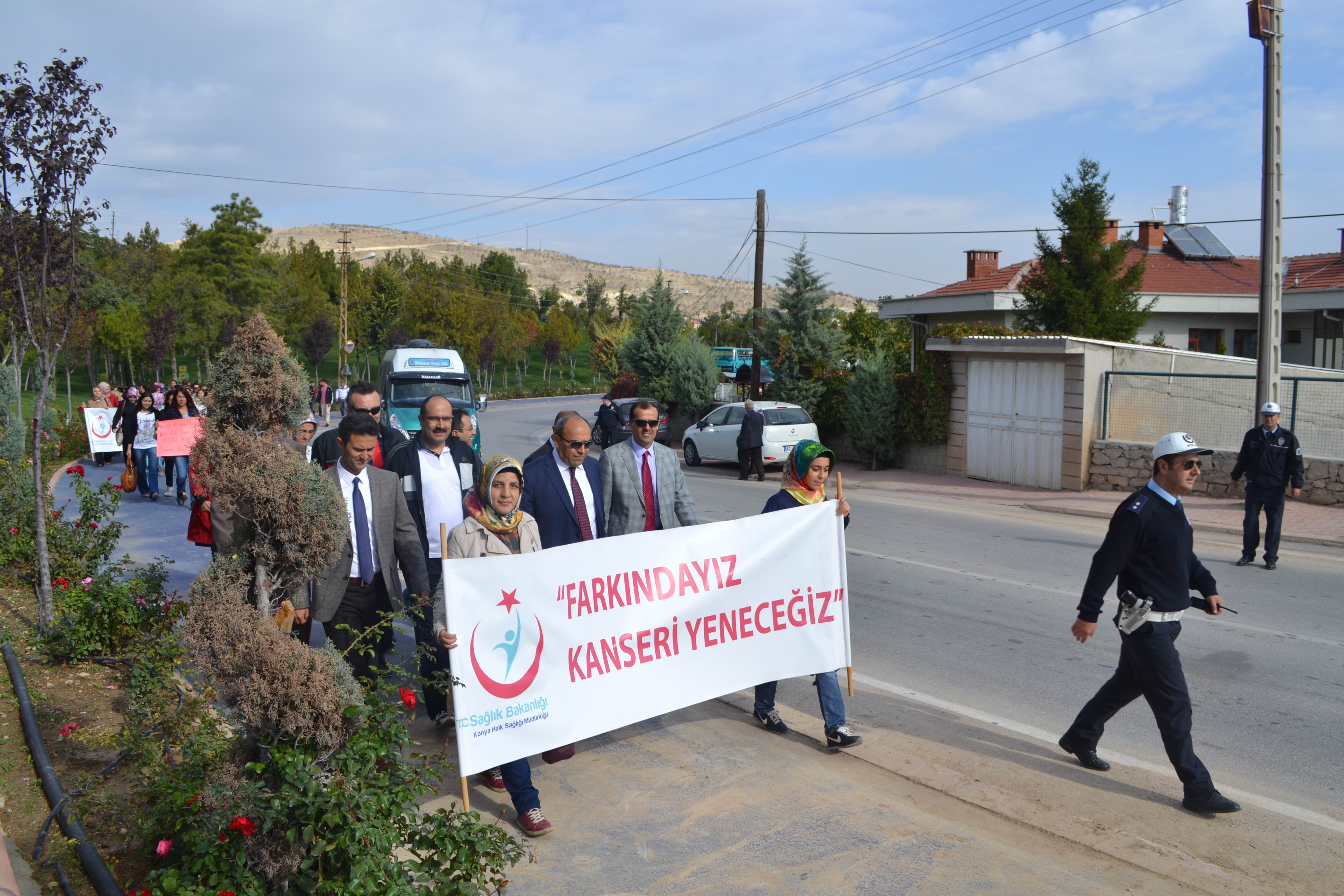 Kansersiz bir hayat için yürüdüler