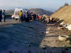 Ispartada katliam gibi kaza: 15 ölü