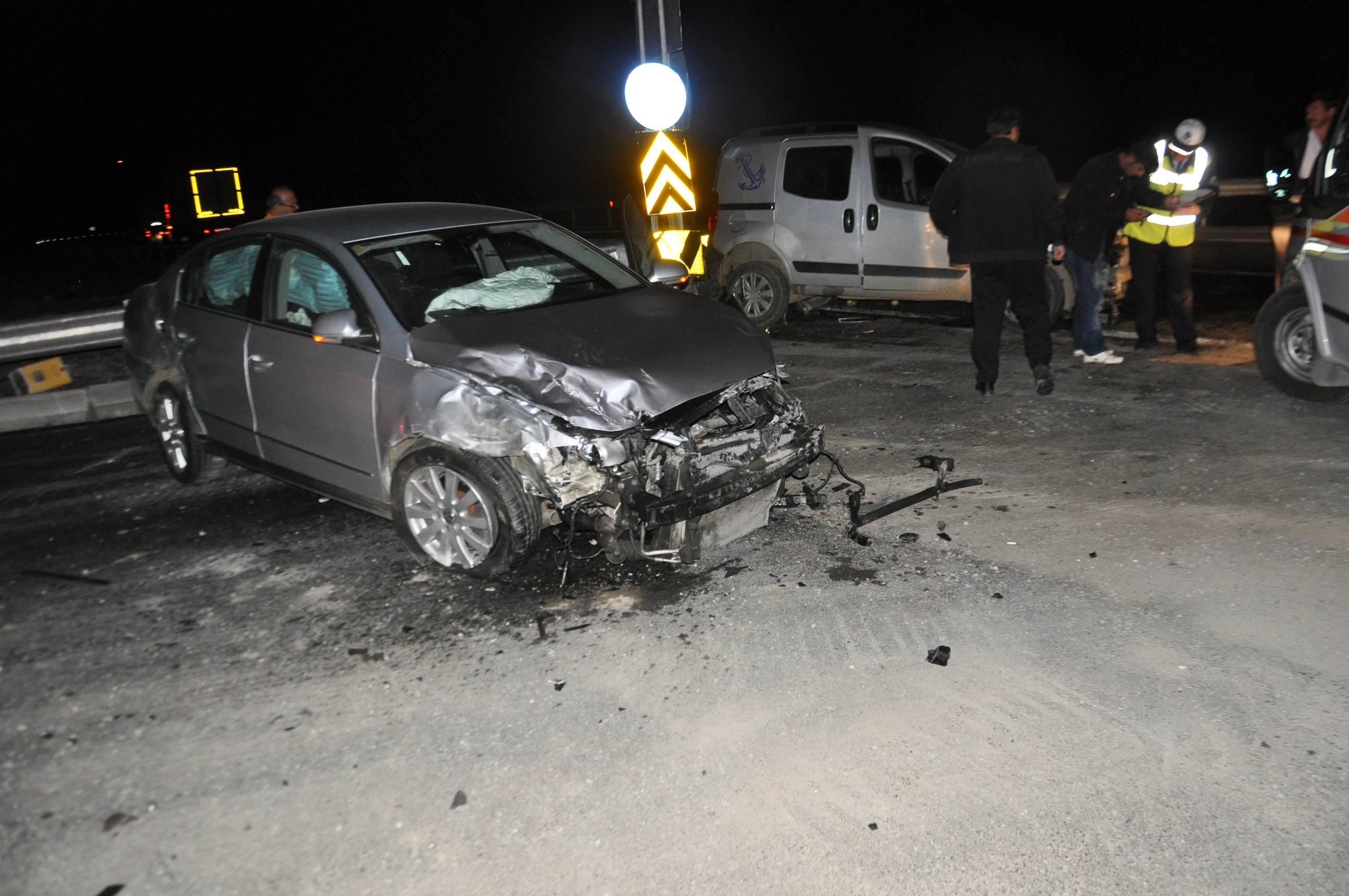 Konyada iki araç çarpıştı: 4 yaralı