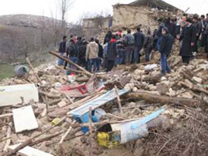 Gözünü deprem paralarına dikti!