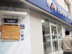 Bank Asya taşındık deyip şubeyi kapattı