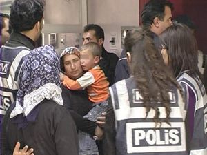 Konya da eroin satıcılarına suçüstü