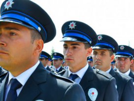 Polis alımında yaş sınırı düşürülüyor