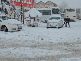 Antalya-Konya karayolu ulaşıma kapandı