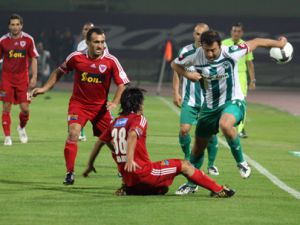 Gözler Mersin Maçında