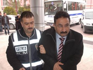 Rüşvet ile sonunu hazırladı