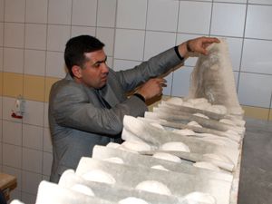 Fırınlara gece baskını