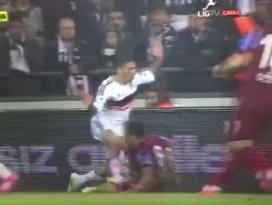 Trabzon taraftarını çıldırtan hareket!