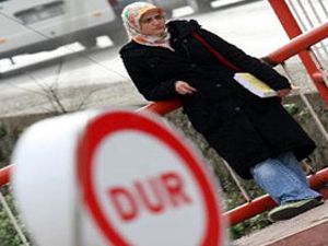 Renault da başörtüsü yasağına geçti