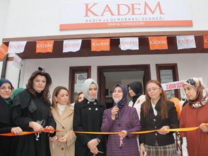 Sare Davutoğlu Konya KADEM binasını açtı
