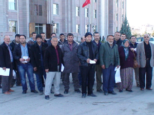 Senet mağdurları yardım bekliyor