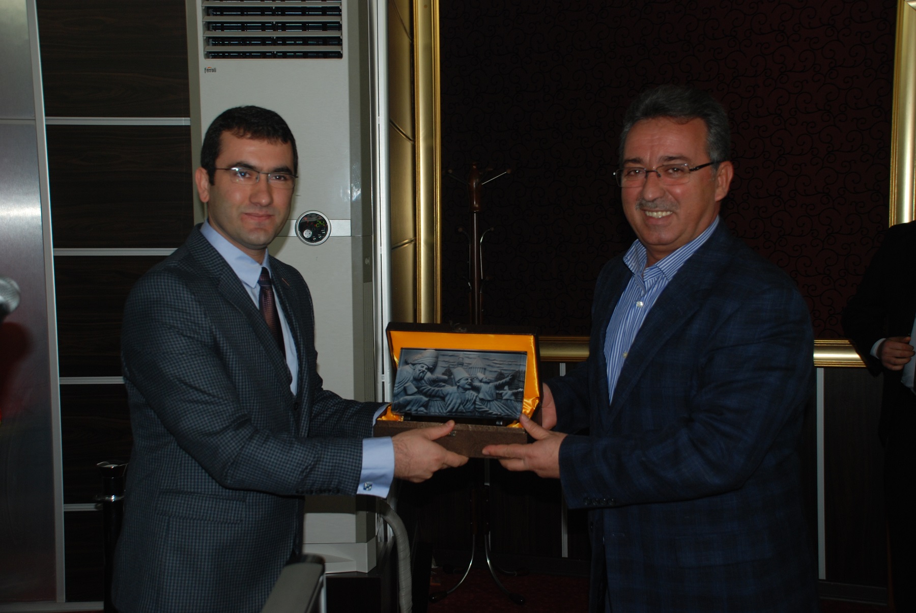 Dikkat kışkırtır konferansına yoğun ilgi