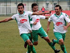 Şekerspor liderliği sürdürmek istiyor