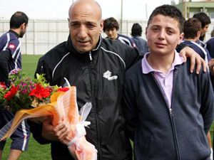 İşitme engelli öğrencilerden Konyaspora destek