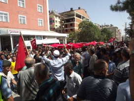 Konyada Akkiseliler gönüllü asker olmak istedi