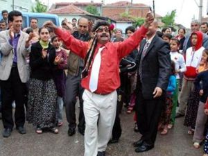 Romanlara Konyaya gelin çağrısı