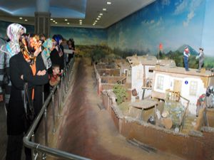 KOMEK şehitlikte stres attı