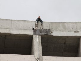 Korku dolu anlar! Eşiyle kavga edince...