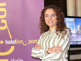 “Halalinn”den Otel