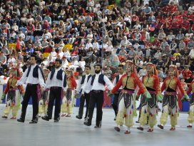 Rumi Çocuk Spor Oyunları açılış seremonisi yapıldı
