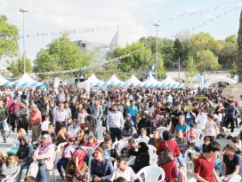 Ümmetin gençleri Türkiye’de buluşuyor