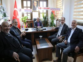 Başkan Altay Muhtarlar Derneğini ziyaret etti