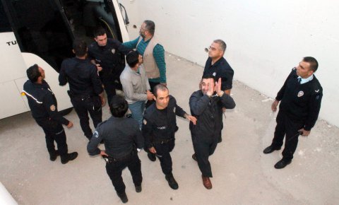 Konya’da FETÖ operasyonunda 29 asker tutuklandı