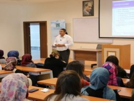 KTO Karatay Üniversitesi’nden, çocuk eğitimi konferansı