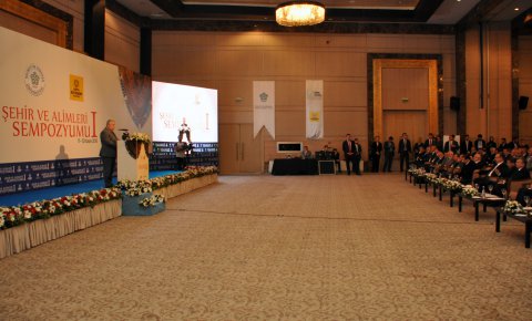 Şehir ve Âlimleri Sempozyumu başladı