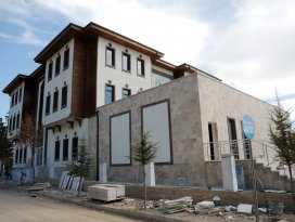 Büyükşehir’den Bozkır’a şehir konağı