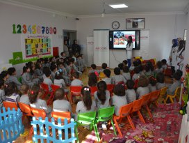 MEDOVA’dan miniklere diş sağlığı eğitimi