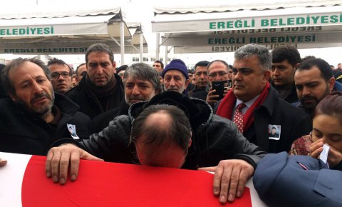 Konya şehidini gözyaşları arasında toprağa verdi