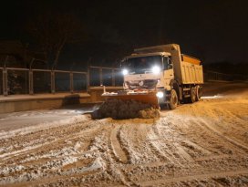Selçuklu’da 24 saat kar mesaisi
