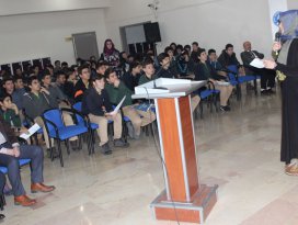 Özel Enderun Liselerinde Mehmet Akif Ersoy minnetle anıldı