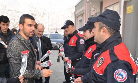 Kenan Sofuoğlu Konya’da öğrencilerle bir araya geldi