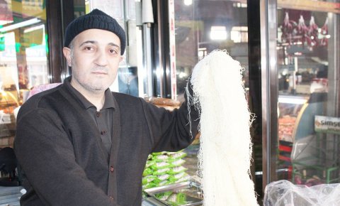 Sofraların vazgeçilmez tatlısı tel kadayıf