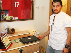 Konyaspor lu futbolcunun ödülü çalındı