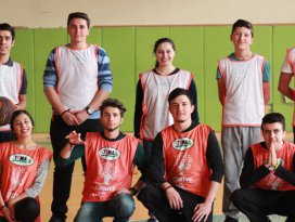 Zararlı alışkanlıklara dikkat çekmek için basketbol