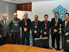 NEÜ sporcu öğrenci ve personelleri ödüllendirildi