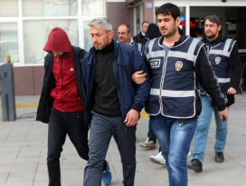 Konyada şeker hırsızları tutuklandı!
