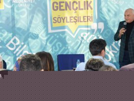 Camlı Köşk Söyleşilerine Mustafa Kabakçı konuk oldu
