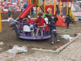 Seydişehirda bazı mahallelere oyun parkı kuruldu