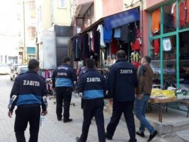 Beyşehir’de kaldırım işgali yapan işyerlerine ceza