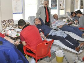 Selçuk’tan Kızılay’a kan bağışı