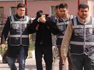 Cep telefonu gaspçıları cezaevinde!